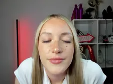 EvelynBlond 180