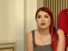 VanessaHart 17