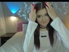 MonnycaShine 18