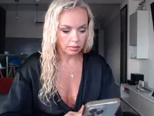 LindaCharm 0